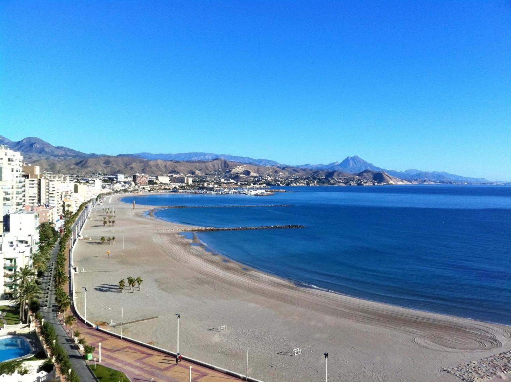 Apartamento Moderno Con Piscina Garaje Wifi Ac El Campello Eksteriør billede